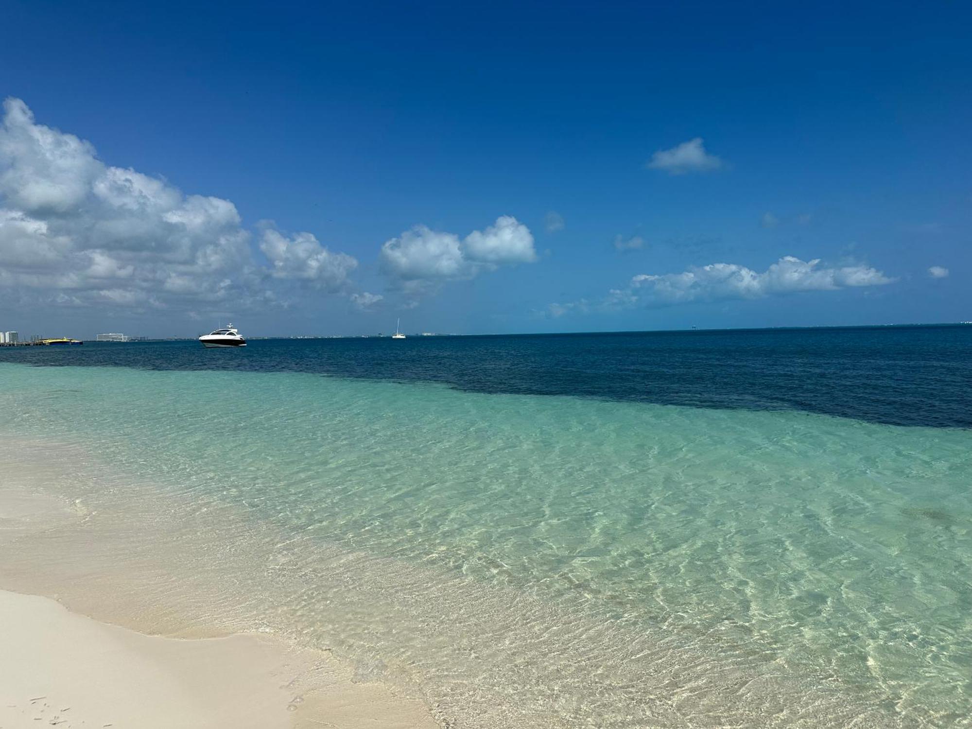 Villa Albatros Oceanfront Luxury Hotelzone Cancún Exteriér fotografie