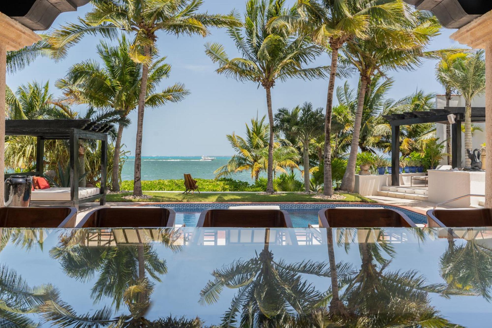 Villa Albatros Oceanfront Luxury Hotelzone Cancún Exteriér fotografie