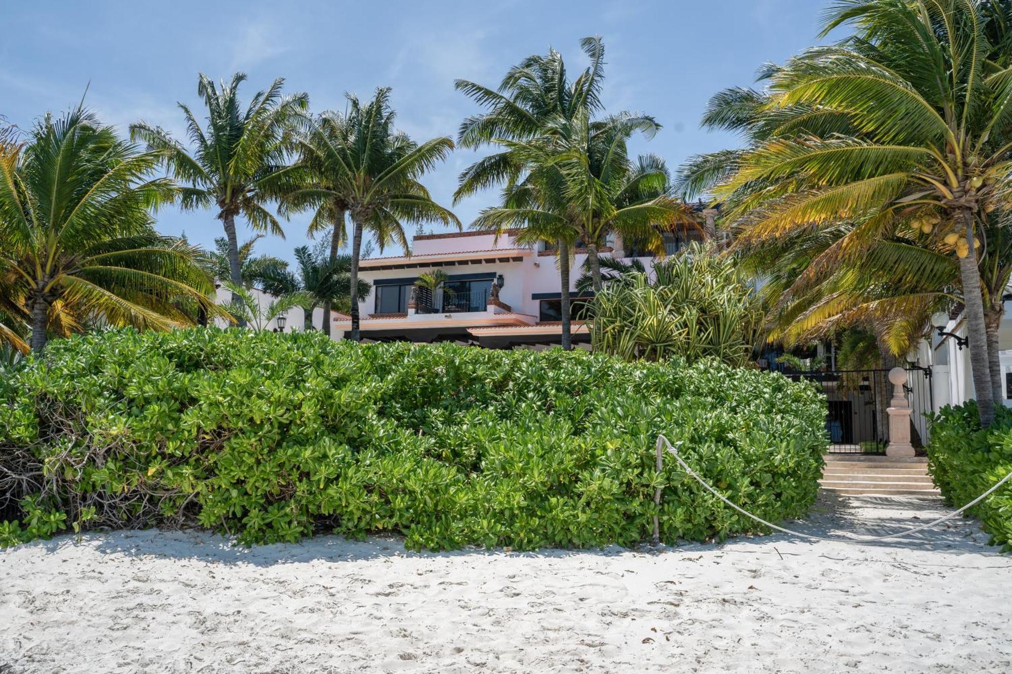 Villa Albatros Oceanfront Luxury Hotelzone Cancún Exteriér fotografie